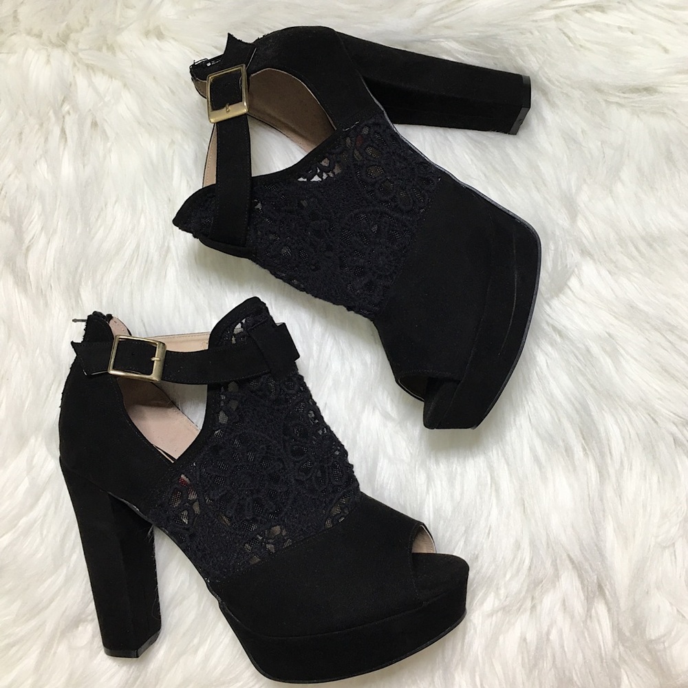 Castalia Heels